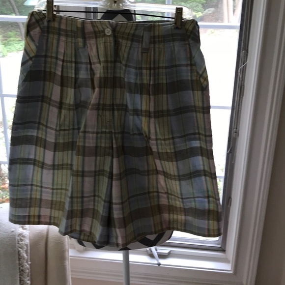 RTW Pants - Pretty plaid 100% cotton light weight and cool. RTW Pants - Pretty plaid 100% cotton light weight and cool.